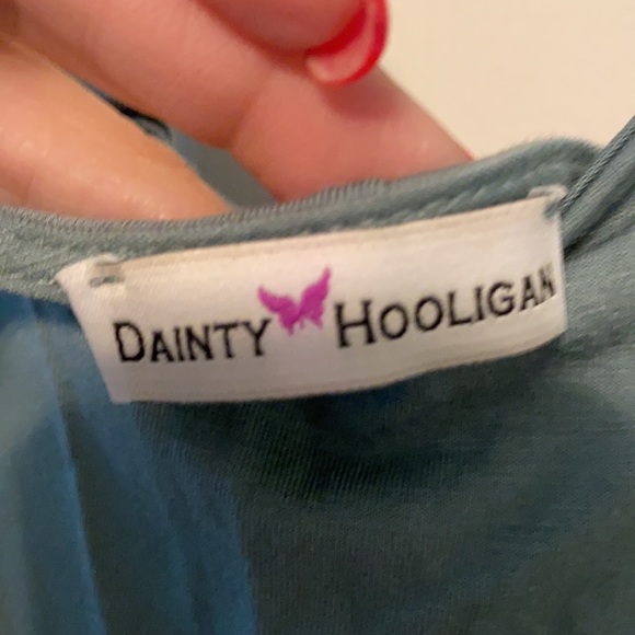 Green long,flowwy top - Picture 6 of 7